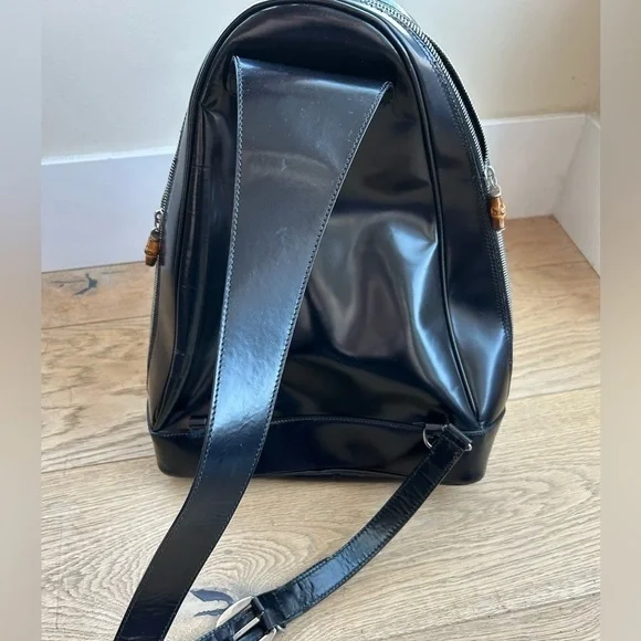 Gucci🖤 Vintage Ophidia patent leather sling backpack
